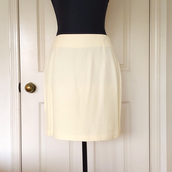 NWOT. Rayon Blended Blazer and skirt set. - Picture 3 of 7